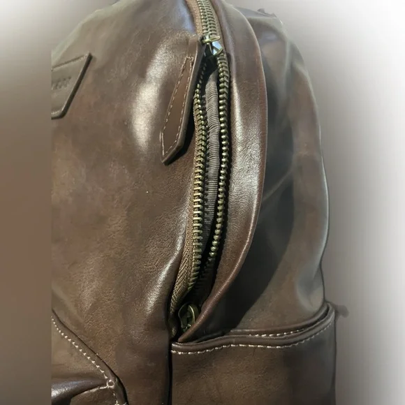 GUESS leather brown backpack - Picture 6 of 12